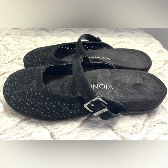 Vionic Lydia Mary Jane Black Mules Bohemian Minimalist Chic Comfort
Size 8 - Picture 2 of 8